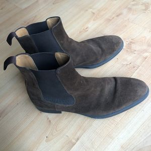 Magnanni Brown Suede Chelsea Boots